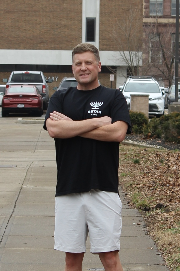Noah O’Brien wearing a Betar shirt